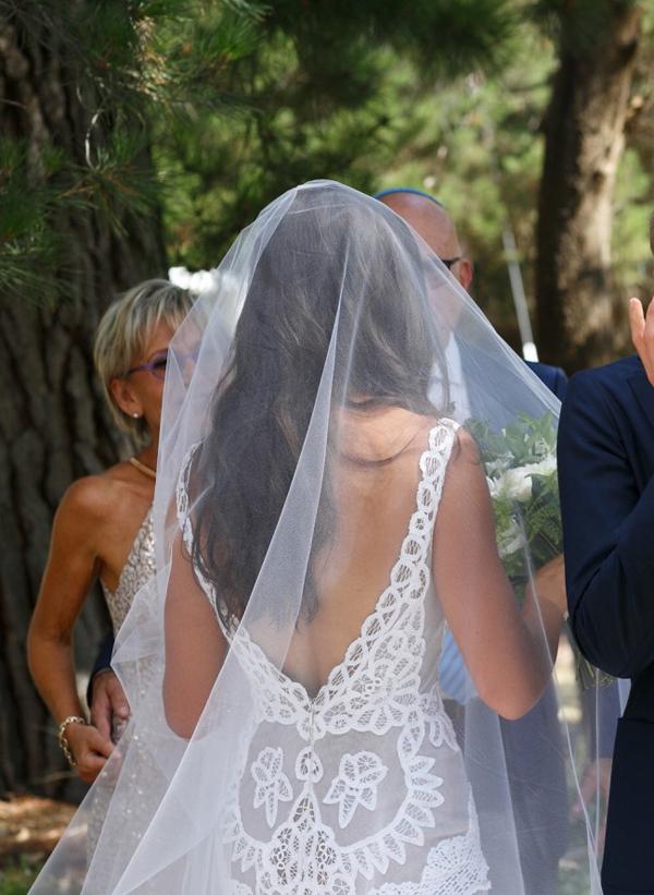 Elegant V-Neck Sleeveless Wedding Gowns,V Back White Beach Bridal Dress OKC80