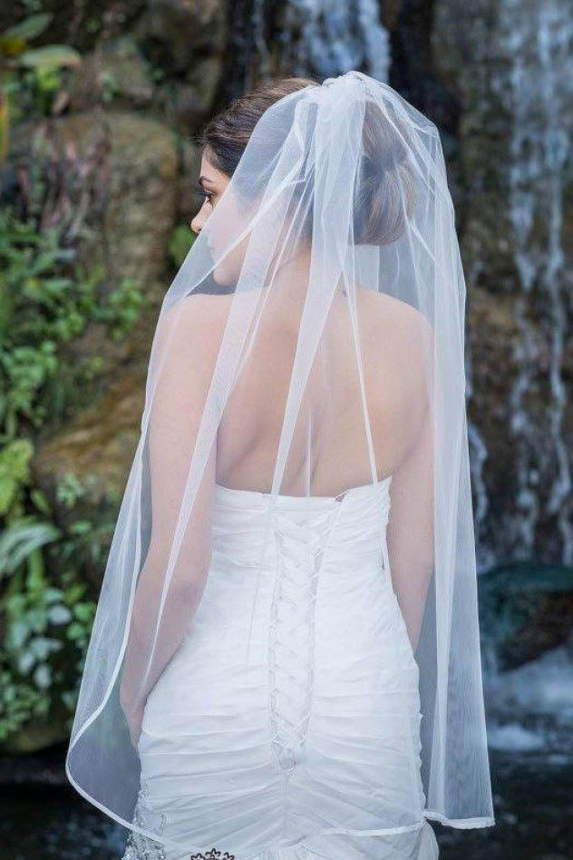 1T Layer Fingertip Length Tulle Wedding Veils with Satin Trim Edge WV3