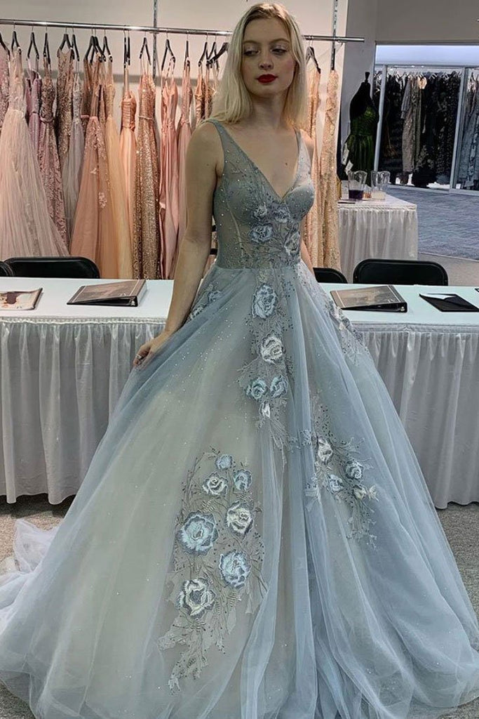 Gray V Neck Tulle Lace Appliques Long Prom Dresses Formal Evening Dress OKQ46