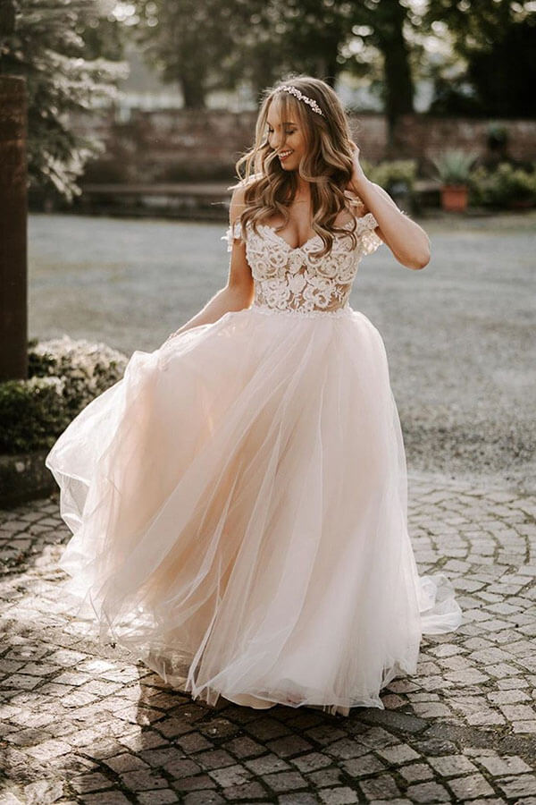 Beautiful Tulle A-line Off the Shoulder Wedding Dress With Lace Appliques OKY34