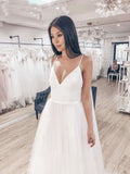 Tulle A-line Wedding Dress V-Neck Spaghetti Straps Lace Applique Chapel Train Bridal Dress OKW20