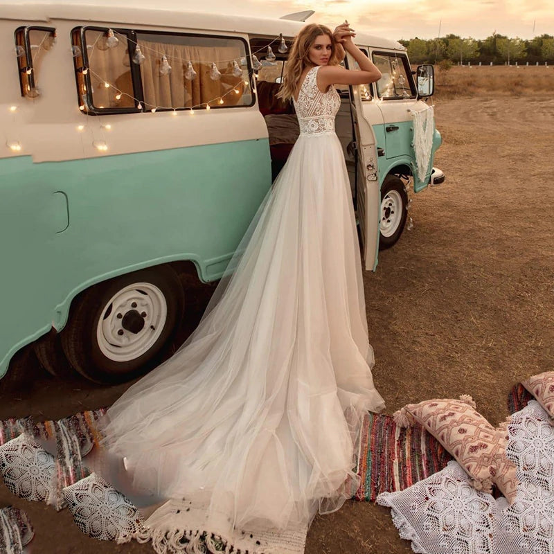 Boho V Neck A-line Lace Appliques Beach vintage Bridal Gown Custom Bohemian Wedding Dress OKV65