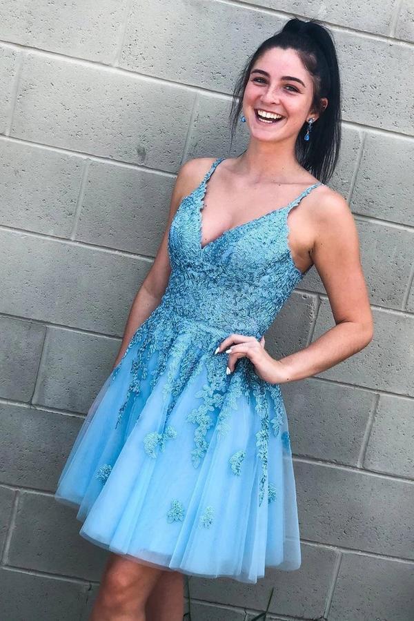 A-line V Neck Lace Appliques Tulle Sky Blue Homecoming Dress Short Prom Dress With Straps OKY62