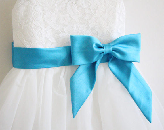 Light Ivory Blue Ribbon Lace Tulle Flower Girl Dresses With Blue Sash/Bows OK209